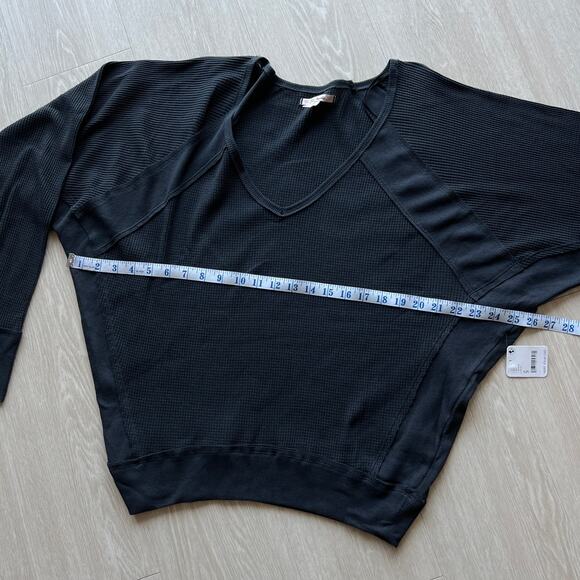 Free People Shirt Santa Clara Womens Small Thermal Oversized Black - Picture 7 of 11